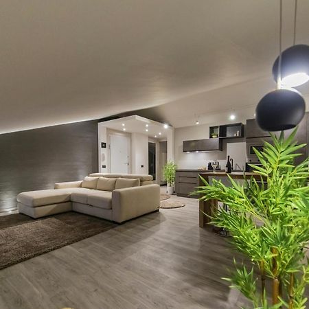 Panoramic Penthouse In The Historical Center Apartment Domodossola Exterior photo